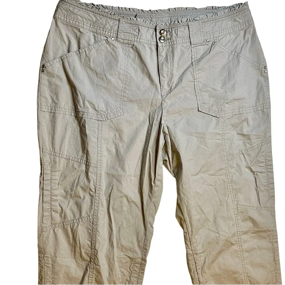 Gray Cargo Capri Pants 14 Coastal Travel Utility Chic Casual - Picture 8 of 9
